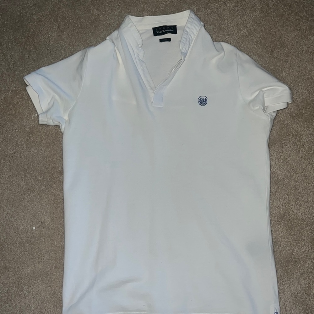 Kooples men’s white collar/T shirt